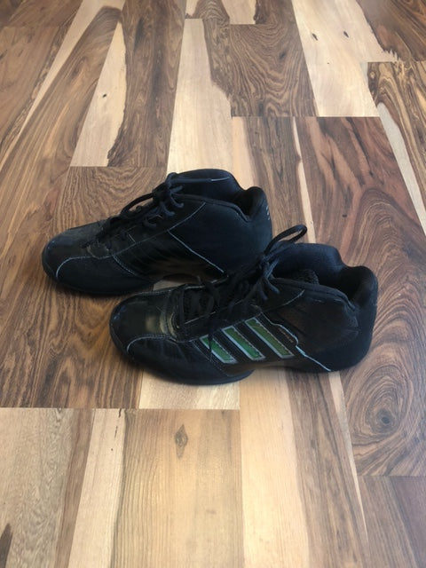 Adidas Commander Black/Green - Size 6