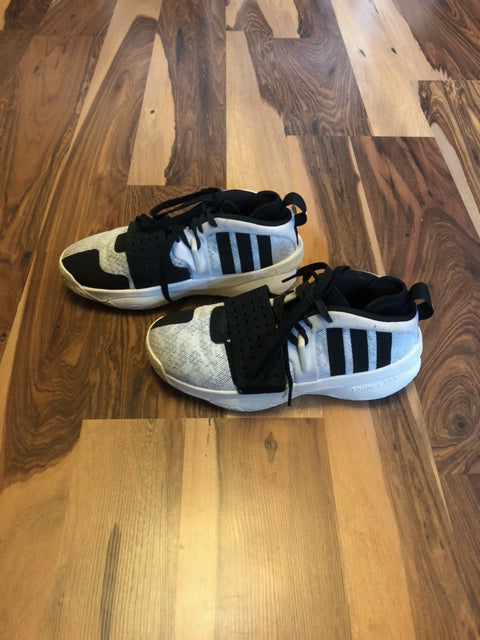 Adidas Dame Lillard 8 Extply White/Gray/Black - Size 7