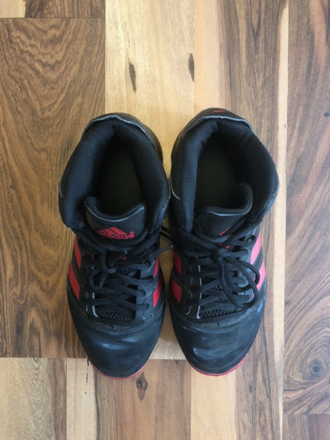 Adidas Commanders Black/Red - Size 6