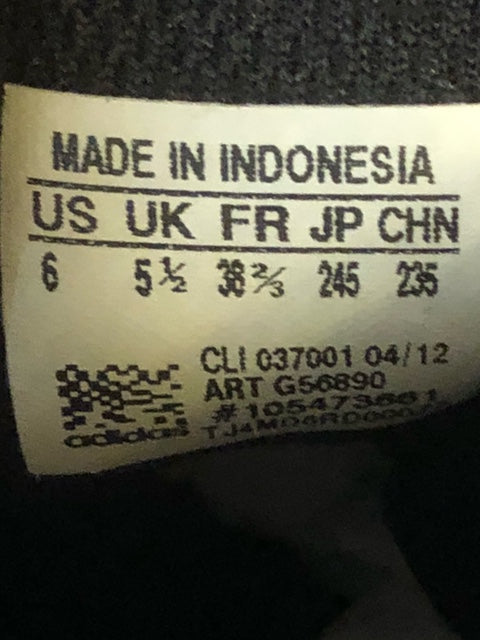 Adidas Commanders Black/Red - Size 6