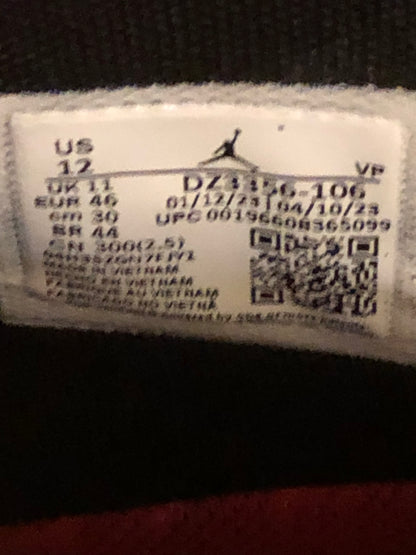 Nike Jordan 38 White/Black/Red - Size 12