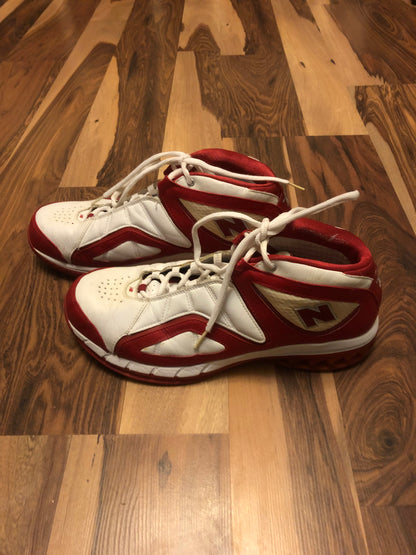 New Balance 904 Red/White - Size 11.5