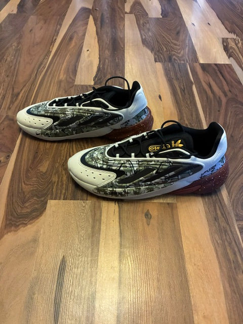 Adidas Ozelia Star Wars White, Black, Green, Brown - Size 10.5