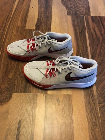 Nike Kyrie Flytrap 6 White/Red - Size 11