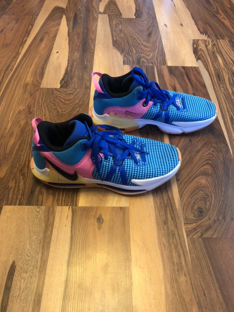 Nike Lebron Witness Blue/Pink/White - Size 11