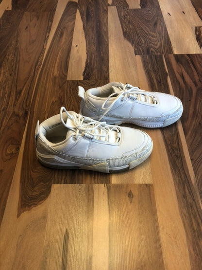 Nike Lebron James 2 Low White/Gray - Size 9