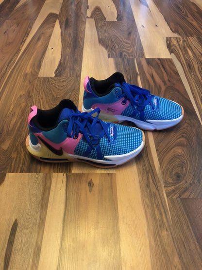Nike Lebron Witness Blue/Pink/White - Size 7