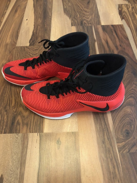 Nike Zoom Clear Out - Red/Black  - Size 11