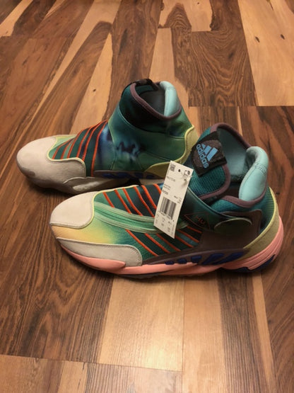 Adidas Pharrell Williams 0-60 White/Blue/Green/Pink - Size 12