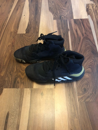 Adidas Pro Bounce - Black/Gold - Size 7