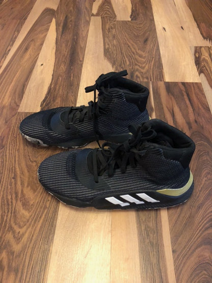 Adidas Pro Bounce - Black/Gold - Size 8.5