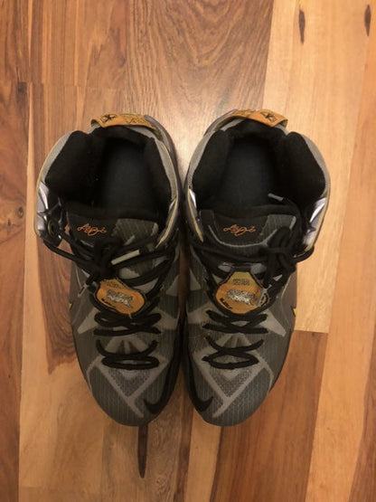 Nike Lebron 12 Gray/Yellow - Size 12