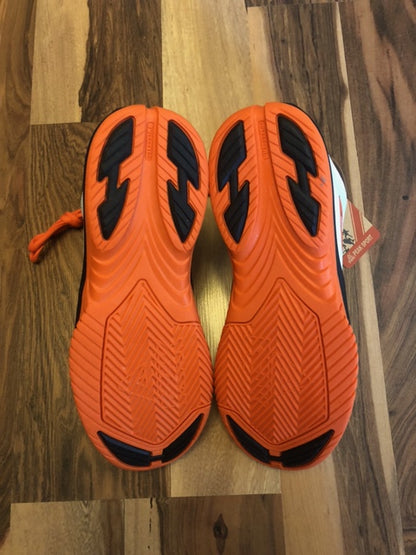 Peak White/Black/Orange - Size 9.5