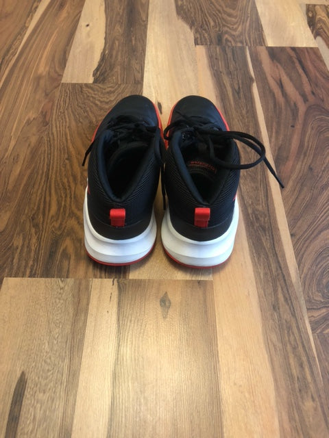 Adidas Own the Game Black/White/Red - Size 7