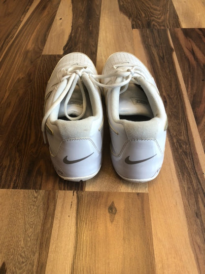 Nike Baseline White/Tan - Size 10.5