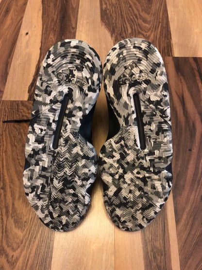 Adidas Pro Bounce - Black/Gold - Size 8.5