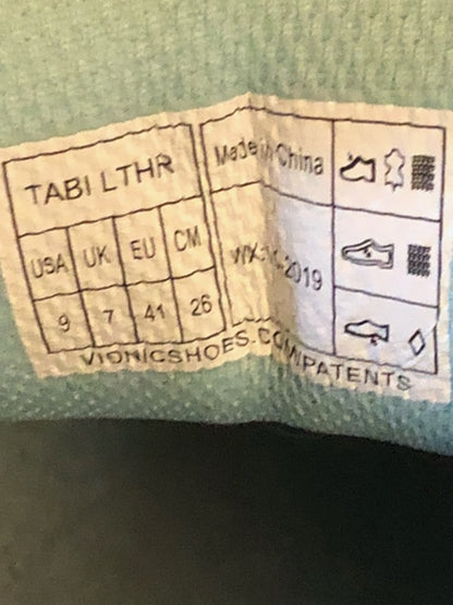 Vionic White/Blue Women's - Size 9