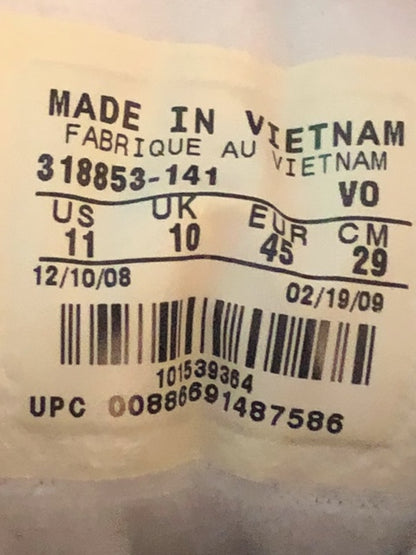 Nike White/Blue - Size 11