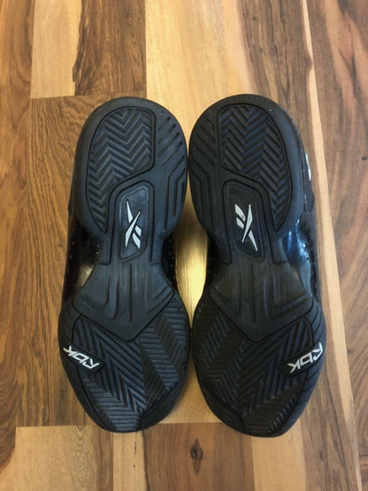 Reebok Black - Size 10.5